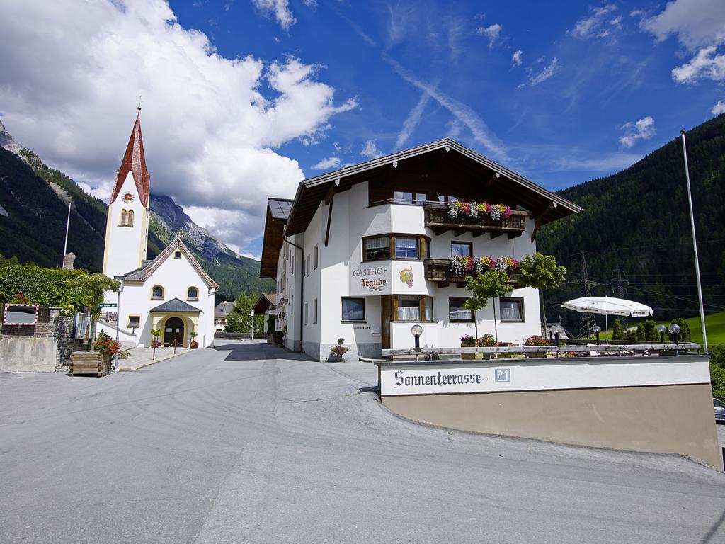 Hotel Traube Pettneu am Arlberg Kültér fotó