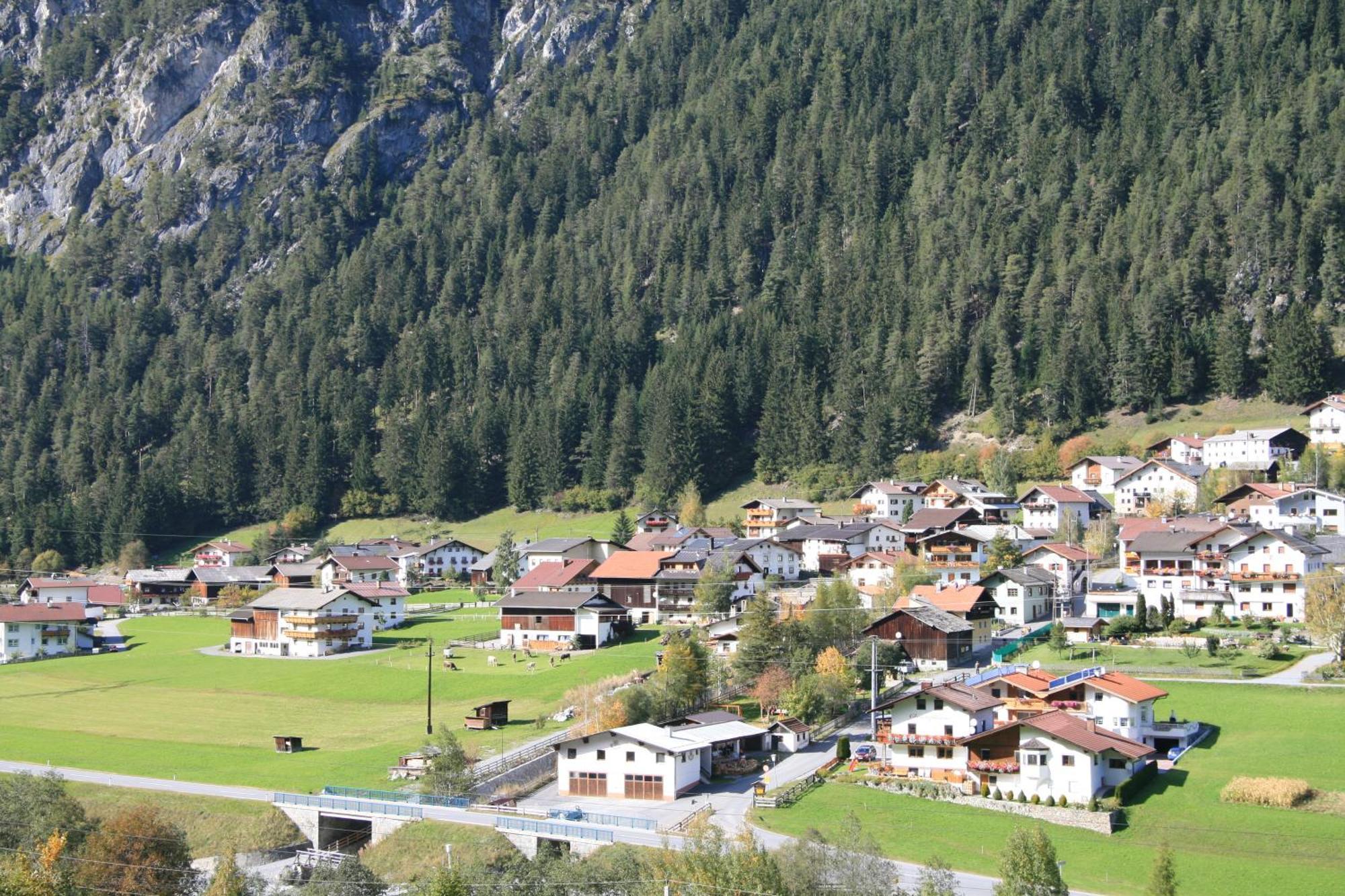 Hotel Traube Pettneu am Arlberg Kültér fotó