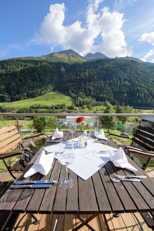 Hotel Traube Pettneu am Arlberg Kültér fotó