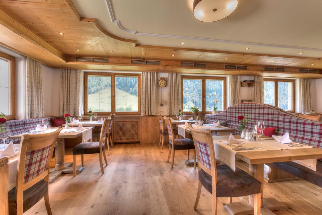 Hotel Traube Pettneu am Arlberg Kültér fotó