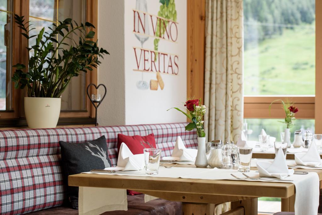 Hotel Traube Pettneu am Arlberg Kültér fotó